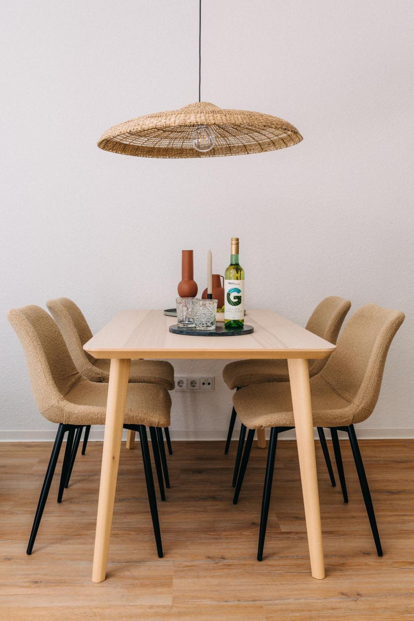 Bhh Living - Zentrale Lage, Ruhige Naechte, Perfekter Komfort Aparthotel *
