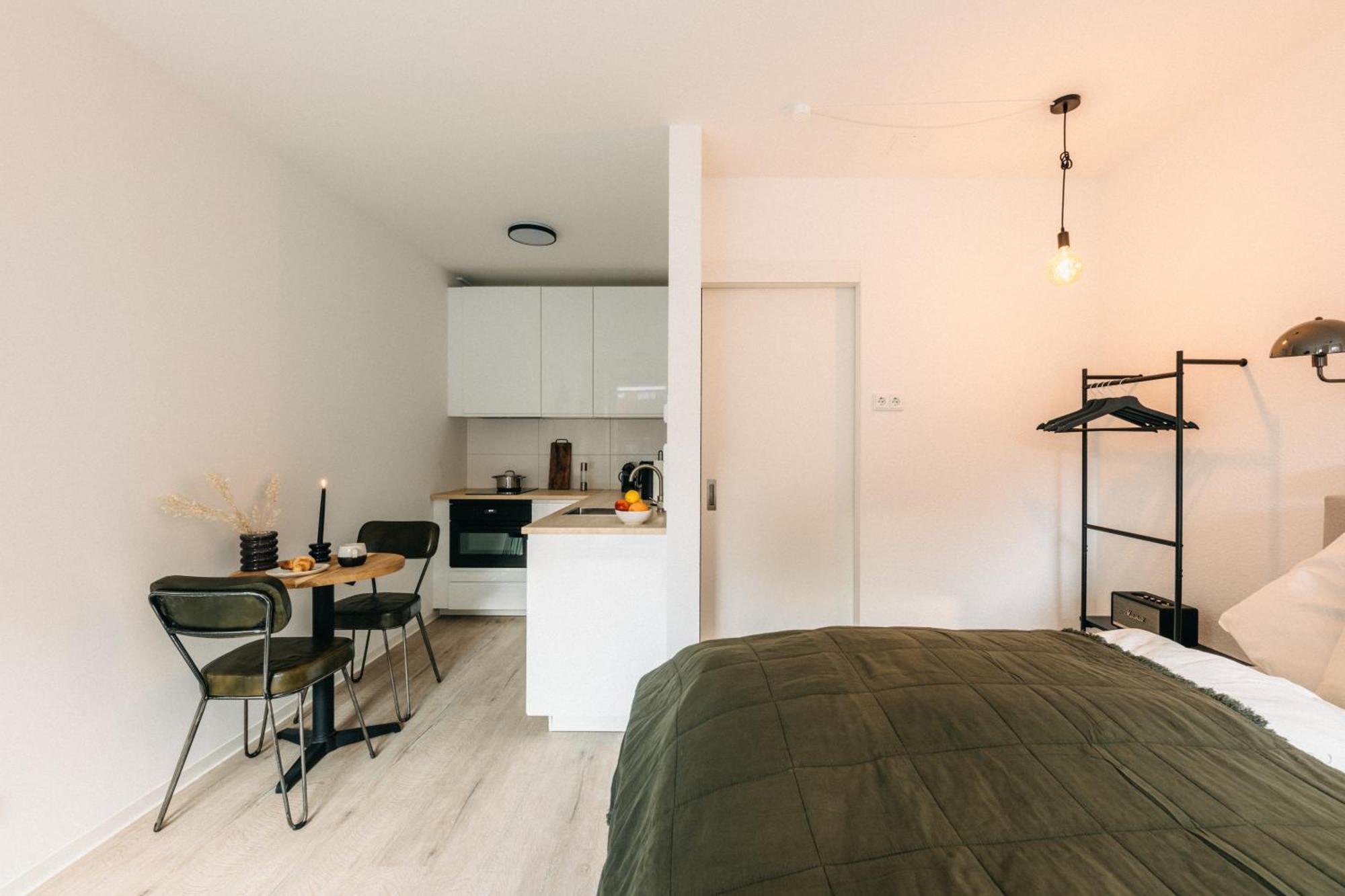 Aparthotel Bhh Living - Zentrale Lage, Ruhige Naechte, Perfekter Komfort Düsseldorf