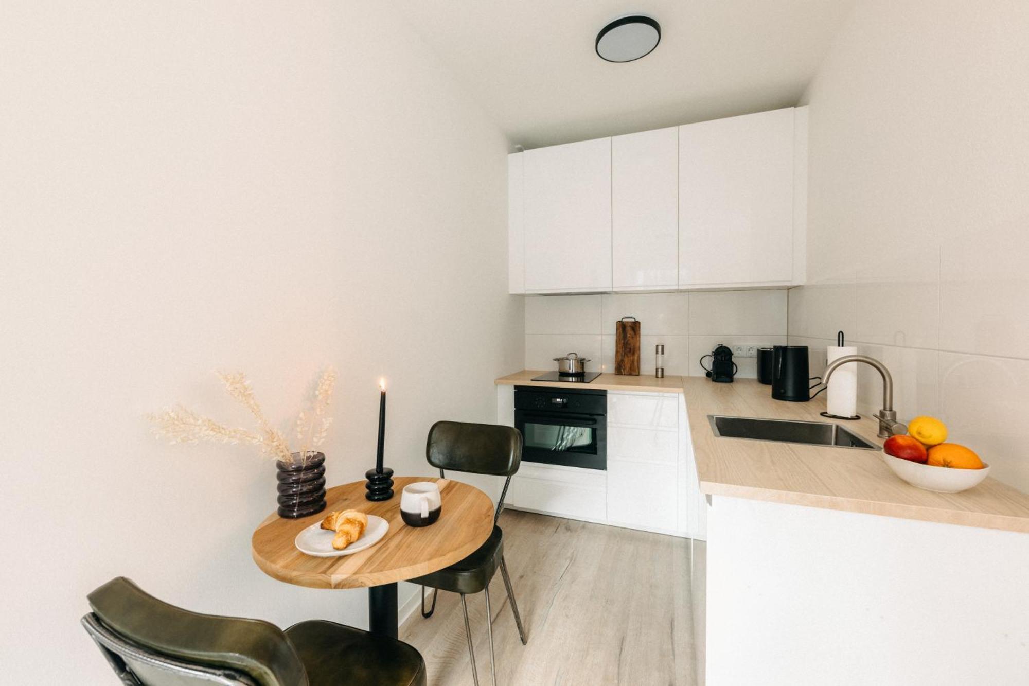 Aparthotel Bhh Living - Zentrale Lage, Ruhige Naechte, Perfekter Komfort Düsseldorf
